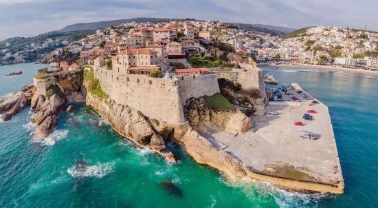 Dacia Duster: Your Perfect Summer Ride Awaits in Ulcinj