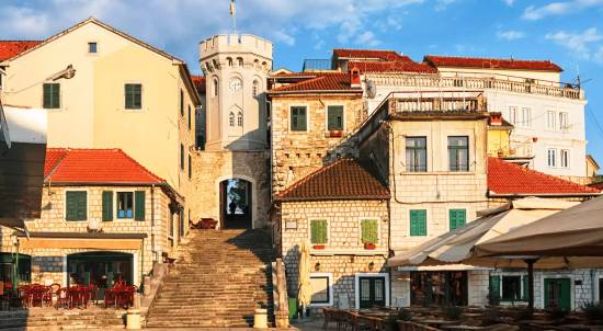 How to Rent a Car in Herceg Novi and Discover Secret Coastal Spots