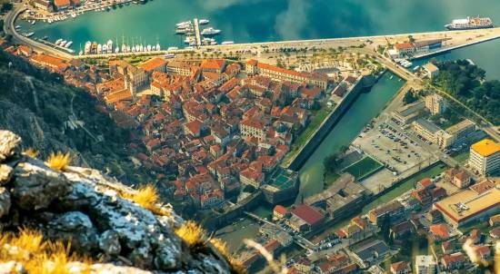 7 Essential Tips for Car Hire in Kotor: What Every Tourist Should Know