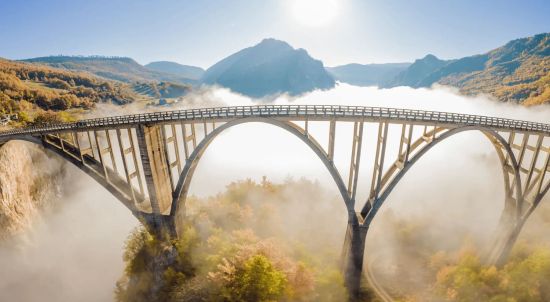 Mazda 3 Sedan: Najbolje Cijene na Dugoročni Najam